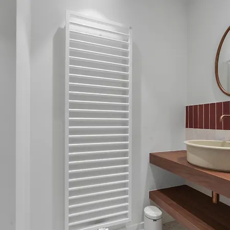 - Adonis - Luxe En Charme In Pittoresk Ferienhaus De Haan